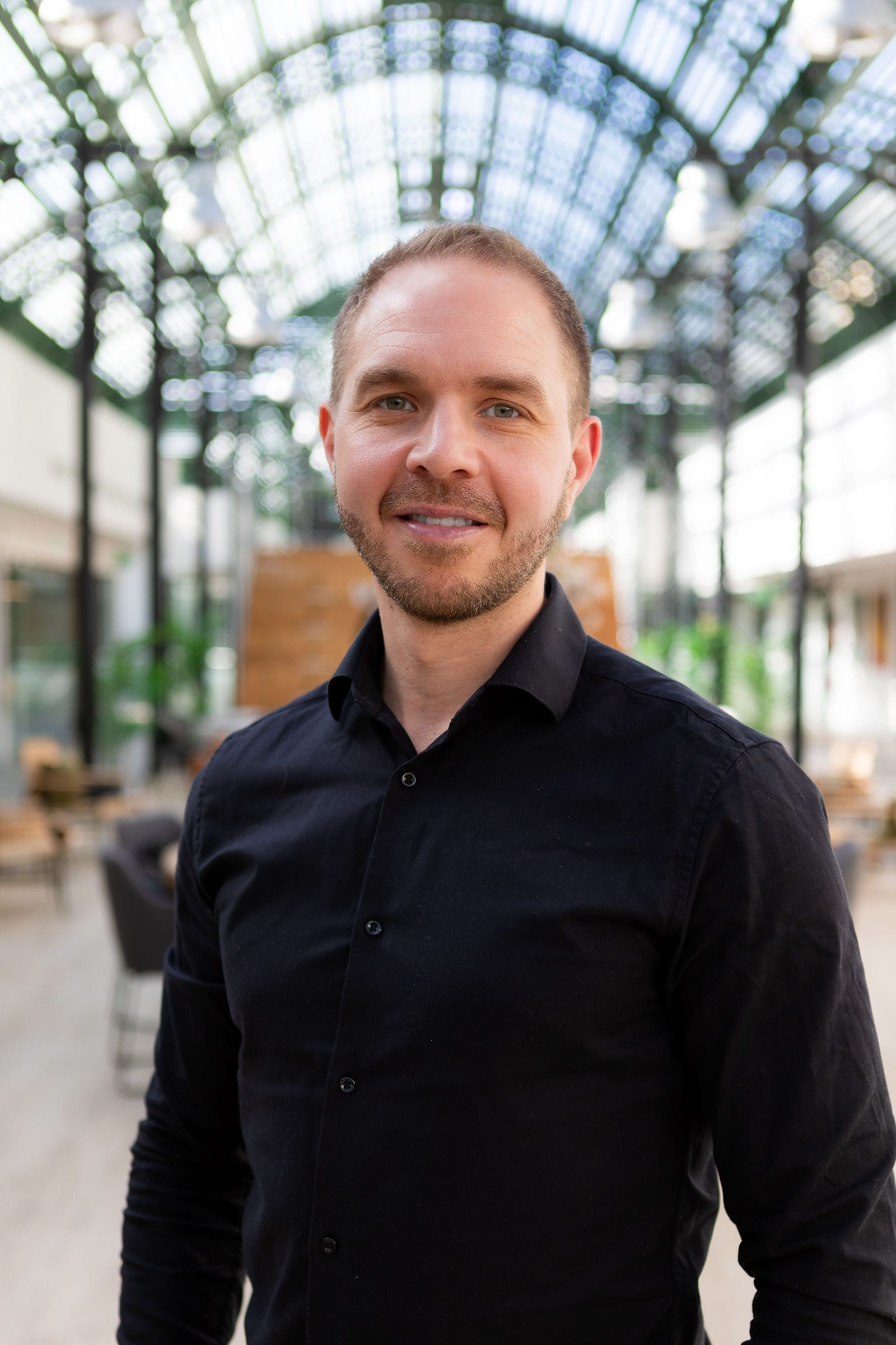 Porträtt av Roberth Jonsson grundare av Certify & Comply